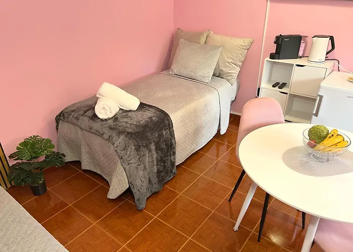 Casa Levada Explorer - Cozy Nights & Easy Meals * Santana (Madeira)