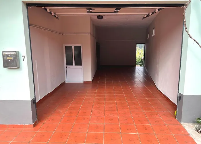 Casa Levada Explorer - Cozy Nights & Easy Meals * Santana (Madeira)